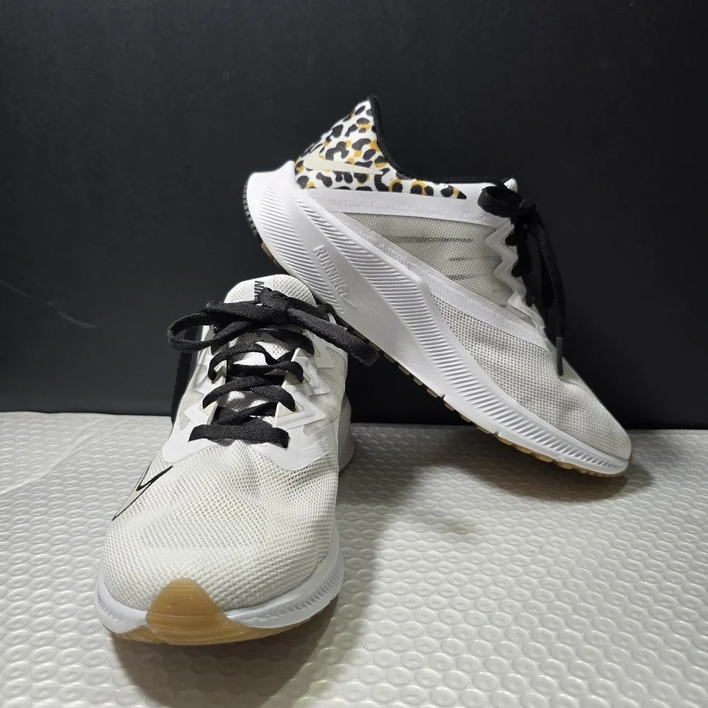 Nike Quest 3 Premium Women's Running Shoe Sz 6.5 Lightweight Stylish